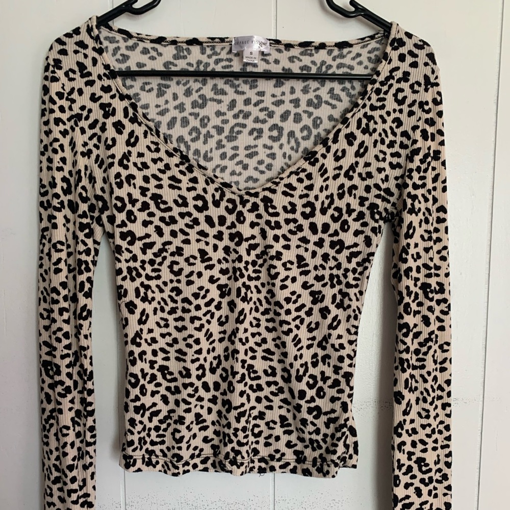 Leopard print top